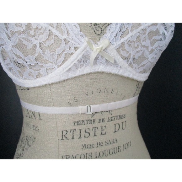 Vintage Jezebel Renee of Hollywood White Lace Backless Bra Size 36B - Picture 7 of 10
